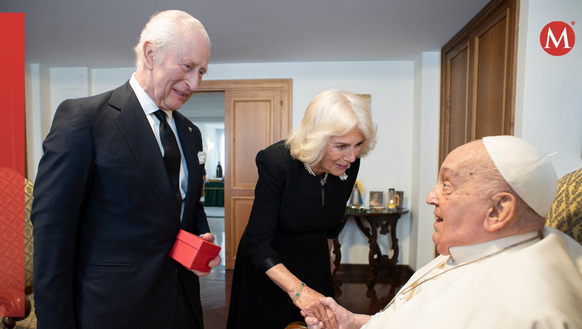 Papa Francisco aparece por sorpresa en basílica de San Pedro | VIDEO