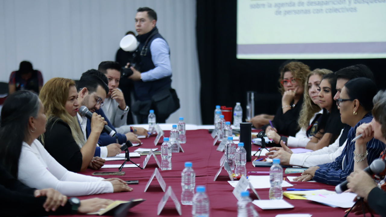 Segob se reúne con Ceci Flores y colectivos de Durango, Jalisco y Colima