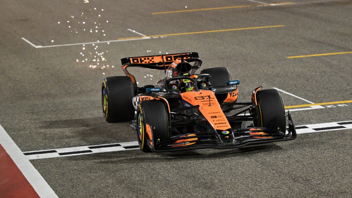 Oscar Piastri gana el Gran Premio de Bahréin en una desastrosa carrera de Red Bull (Reuters)
