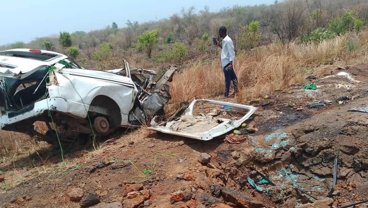 El vehículo se impactó contra un artefacto explosivo entre Damboa y Maiduguri. | X: @WerbCharlie