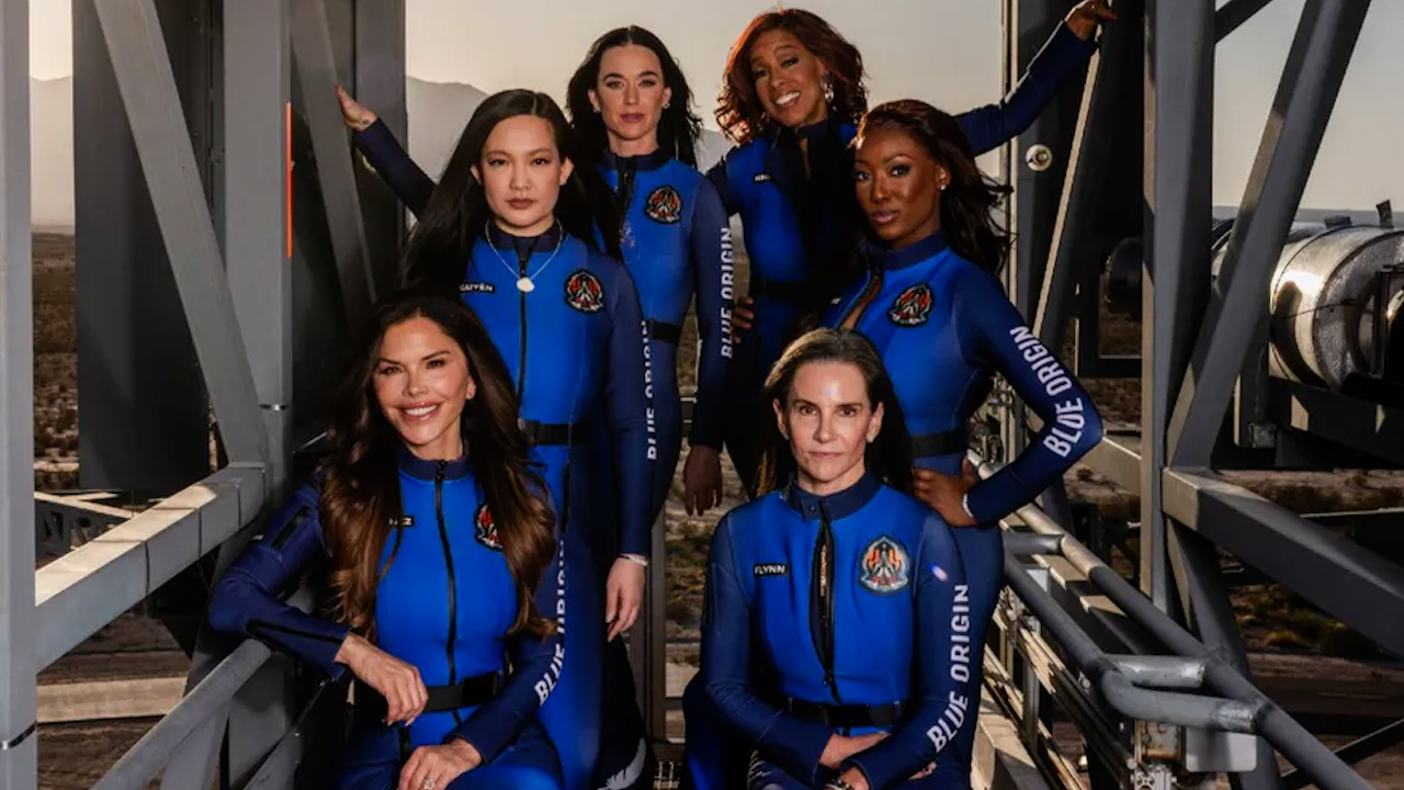 Katy Perry y tripulación femenina despegan hacia el espacio exterior en misión Blue Origin