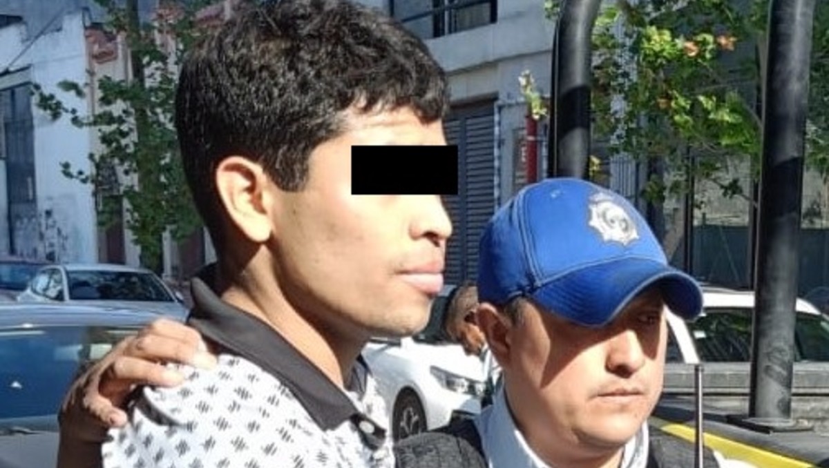 Guadalupe Esteban portaba un arma de fuego tipo escuadra calibre .25. Foto: Especial