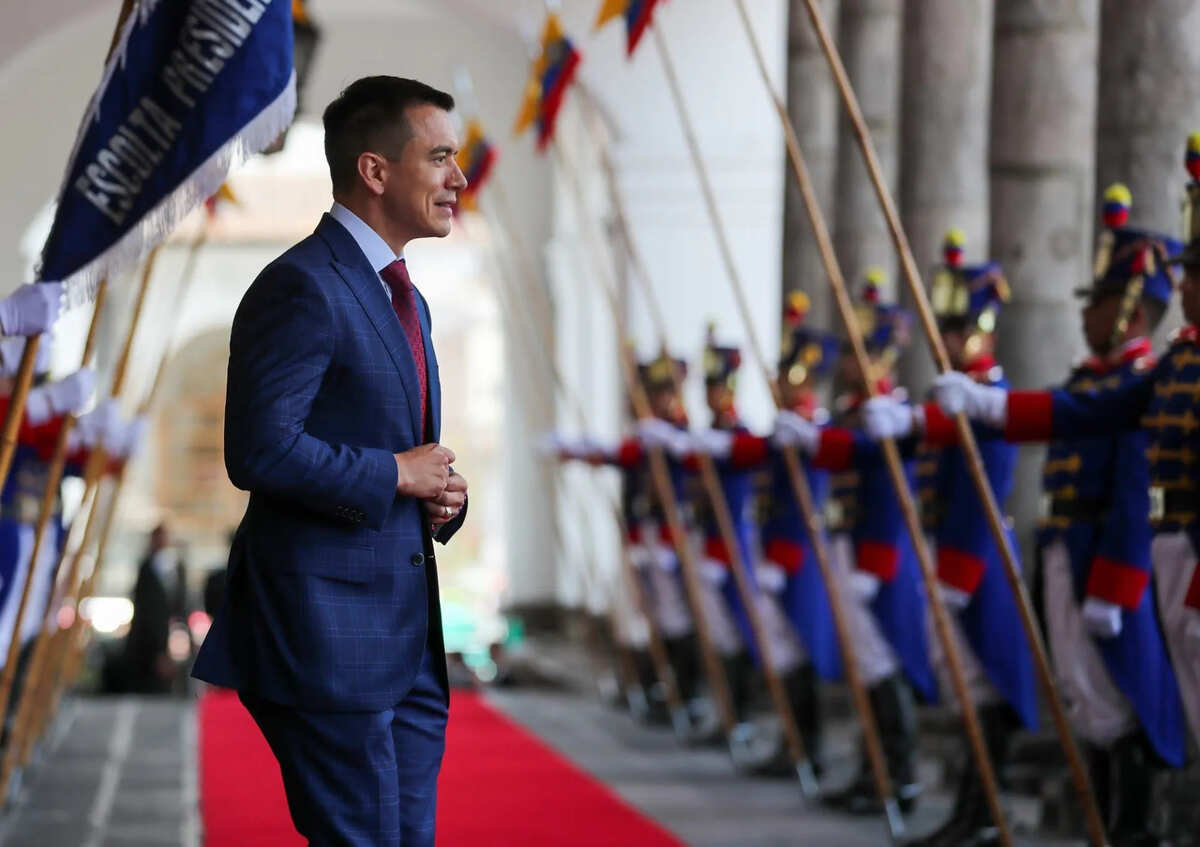 Noboa retomó este martes sus labores en el Palacio de Carondelet. | Foto: EFE