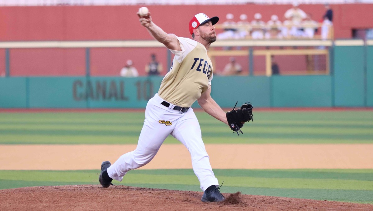 Brandon Brennan, pitcher de los Tecolotes.