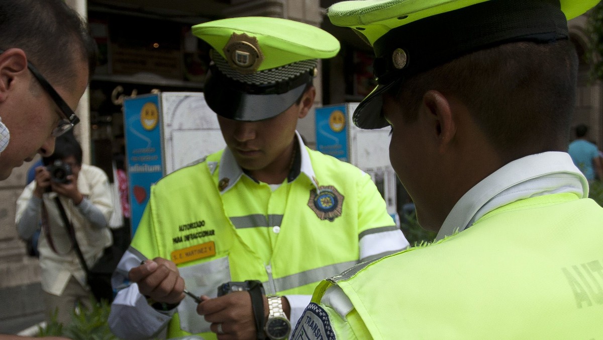 Los automovilistas deberán respetar el reglamento de tránsito. Foto: Cuartoscuro