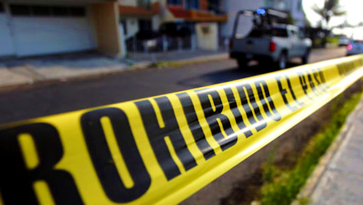 Localizan cuerpo enterrado en patio de casa en Celaya | Especial