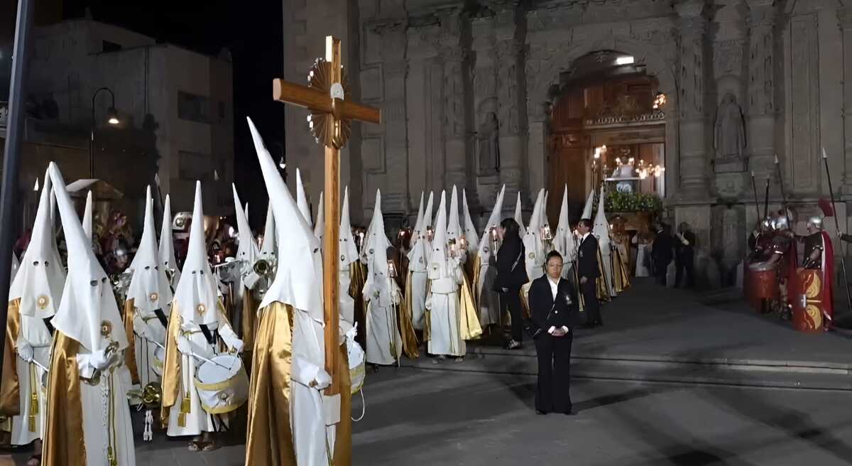 La Procesión del Silencio en SLP tuvo una asistencia de 150 mil espectadores. | Foto: Especial