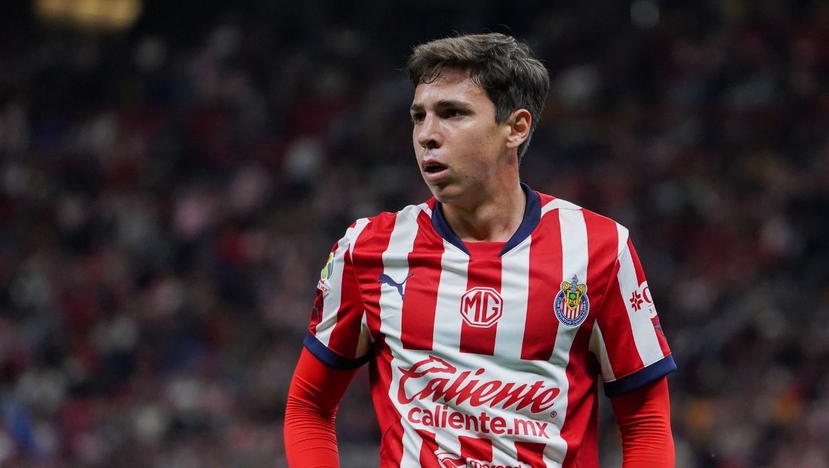 Chivas vendió un porcentaje de la carta de Mateo Chávez al AZ Alkmaar (Imago7)