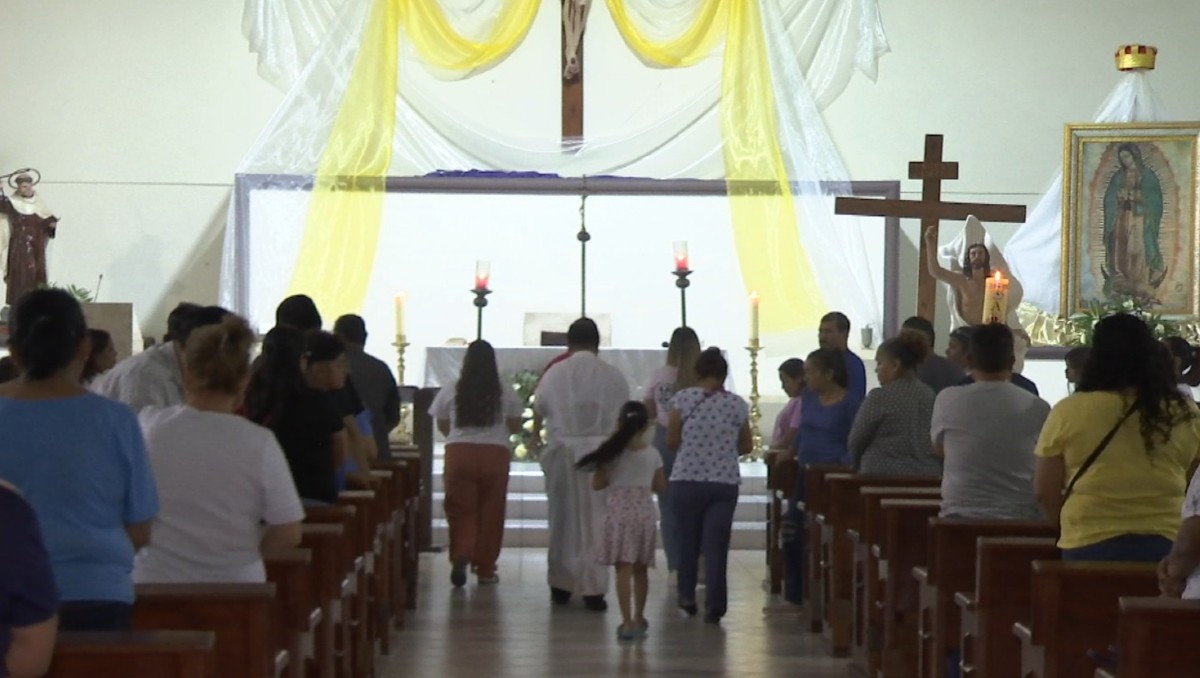 La ceremonia fue presidida por el acólito instituido, Alberto Castillo, en la Parroquia San Juan de la Cruz. Foto: Susana Paredes
