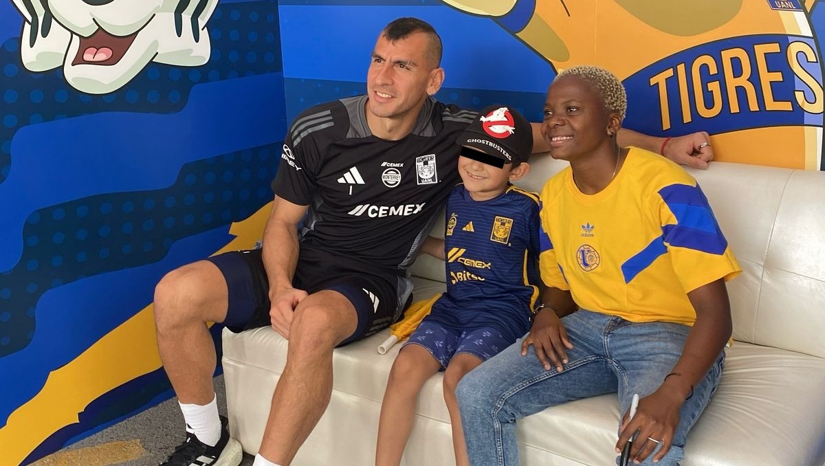 Tigres celebra el Día del Niño con sus aficionados en el Volcán (Foto de Erick González)
