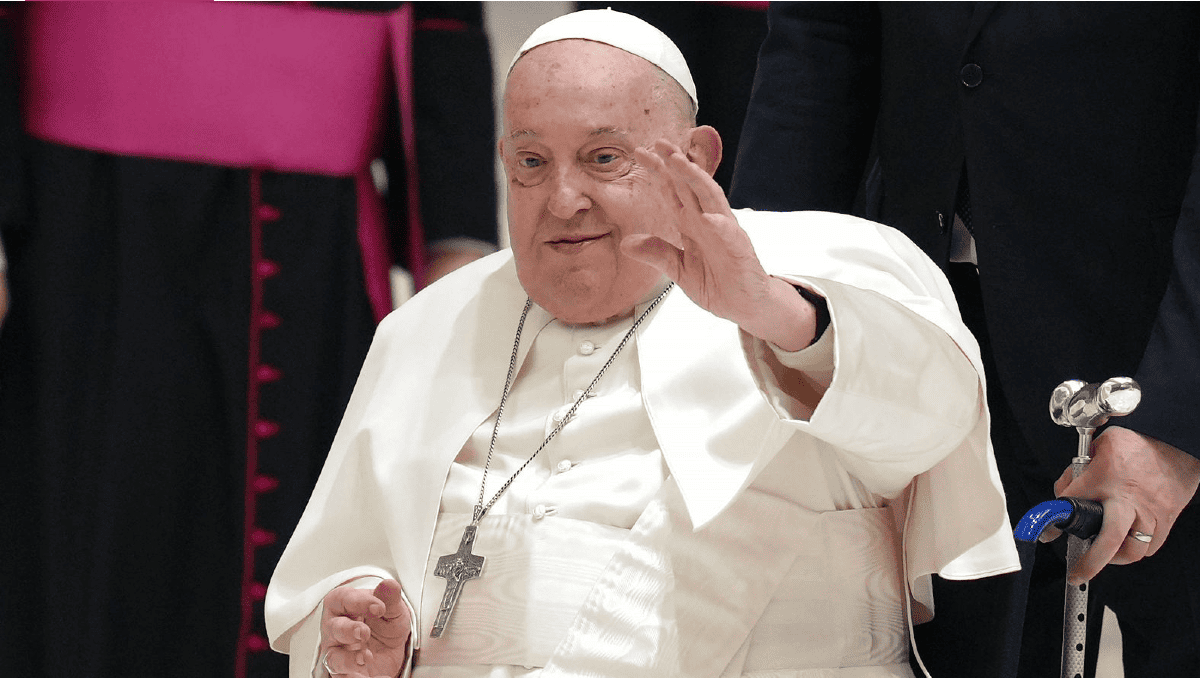 Libia Dennise y Alejandra Gutiérrez lamentan fallecimiento del Papa Francisco