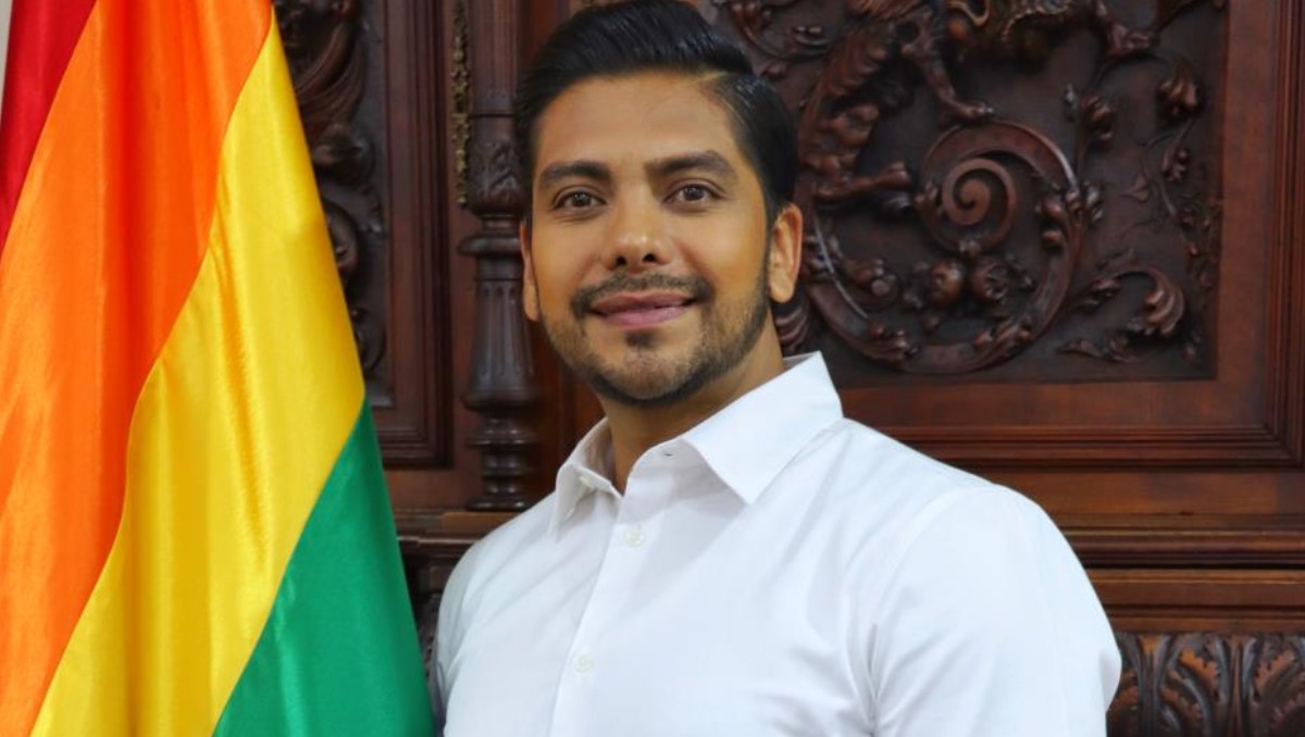 Alcalde de 'Neza' recibe críticas en concierto de Amanda Miguel.| ESPECIAL