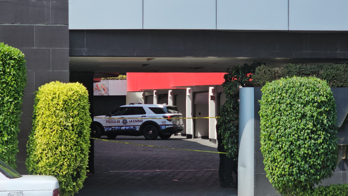 Cae de tercer piso de hotel y muere | Daniel Hernández