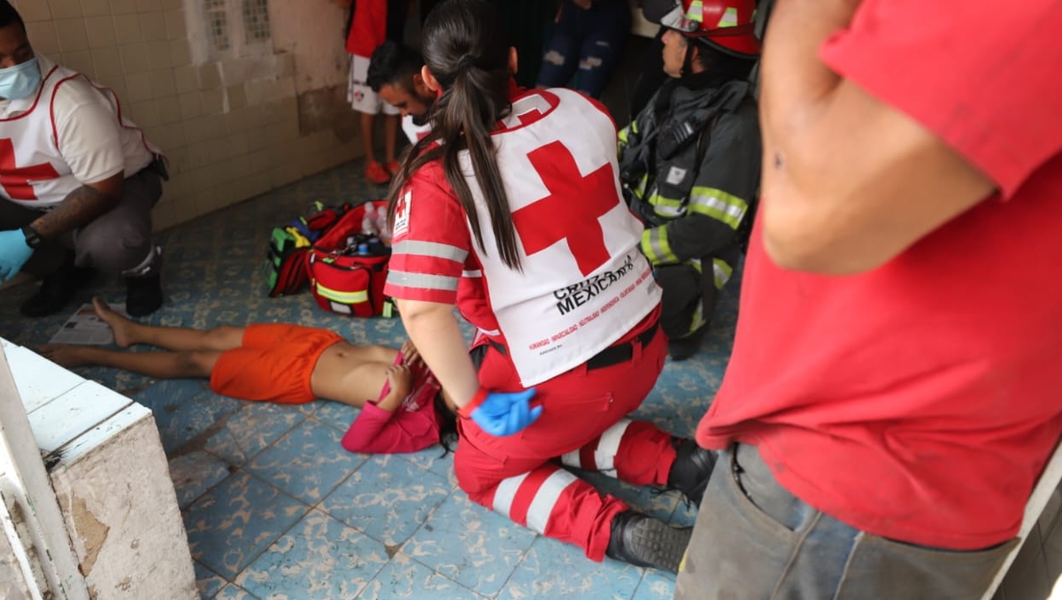 Una de las menores sufrió convulsiones por lo que fue trasladada al hospital (Foto: Usi Toledo)
