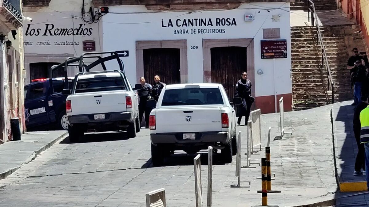 La Policía Municipal acordonó la zona tras arribar al lugar. | Foto: Especial