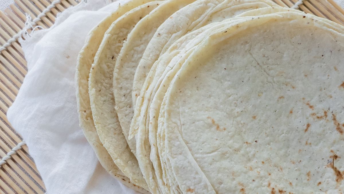 Empresarios de la tortilla esperan que el aumento al precio llegue entre junio y julio. (Especial)