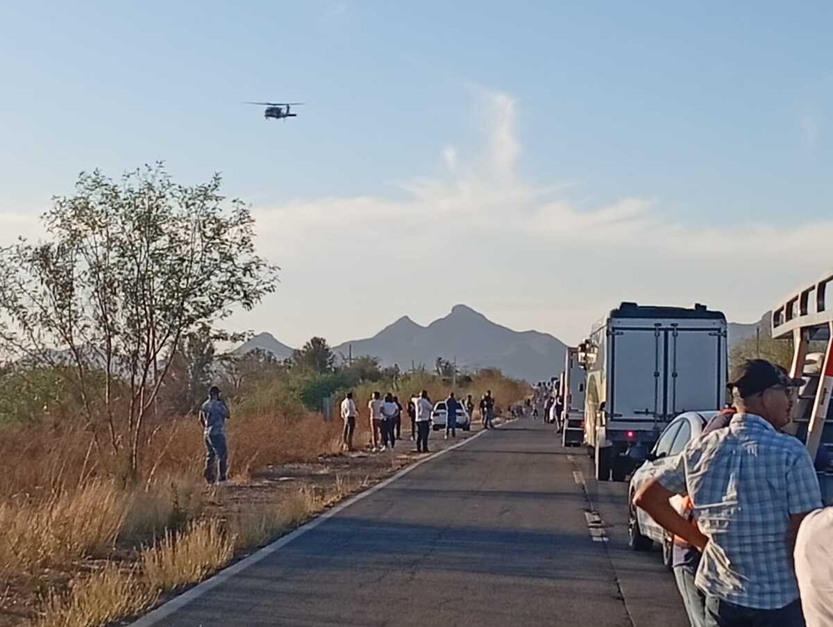 Un helicóptero de la Marina Armada de México que sobrevoló la zona para apoyar en las labores tácticas. | Especial