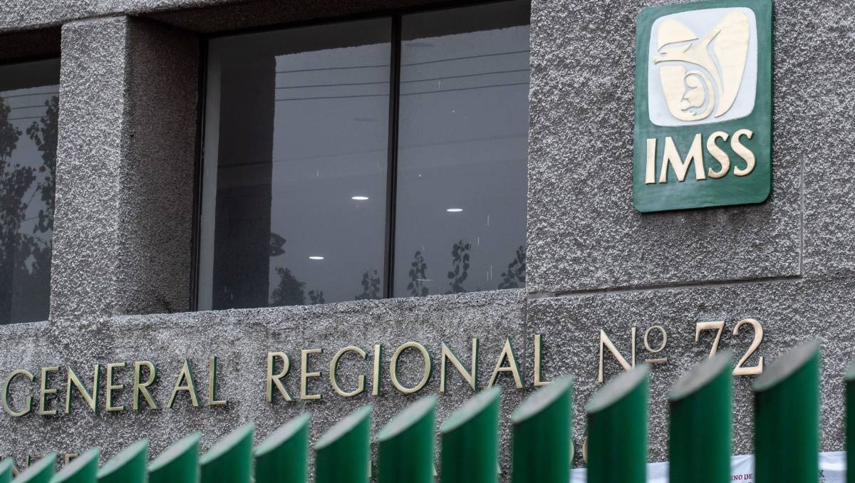 Denuncian deficiencias en el IMSS Tlalnepantla; pacientes esperan hasta 12 horas. | Foto: Cuartoscuro