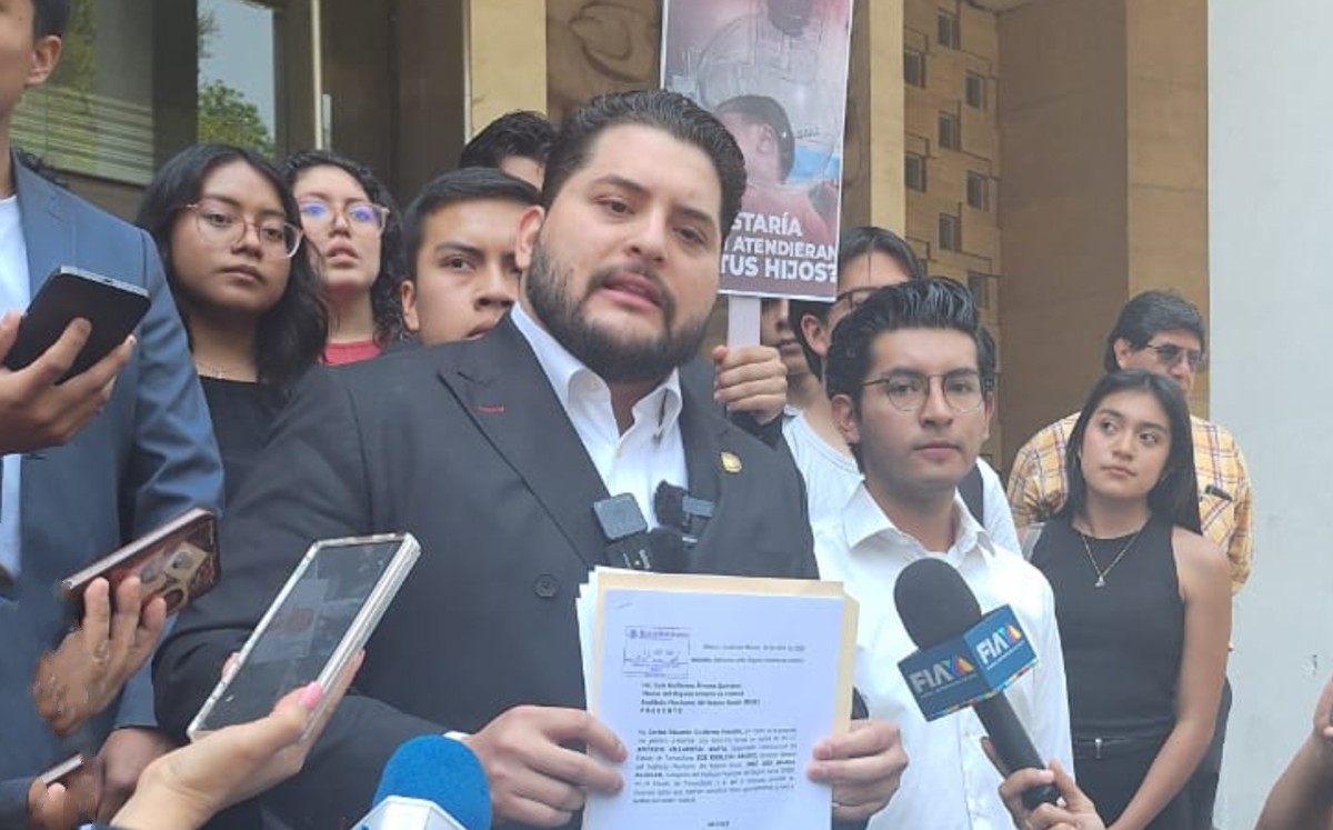 El legislador priista Carlos Gutiérrez Mancilla exigió la destitución del delegado del IMSS José Luis Aranza Aguilar.