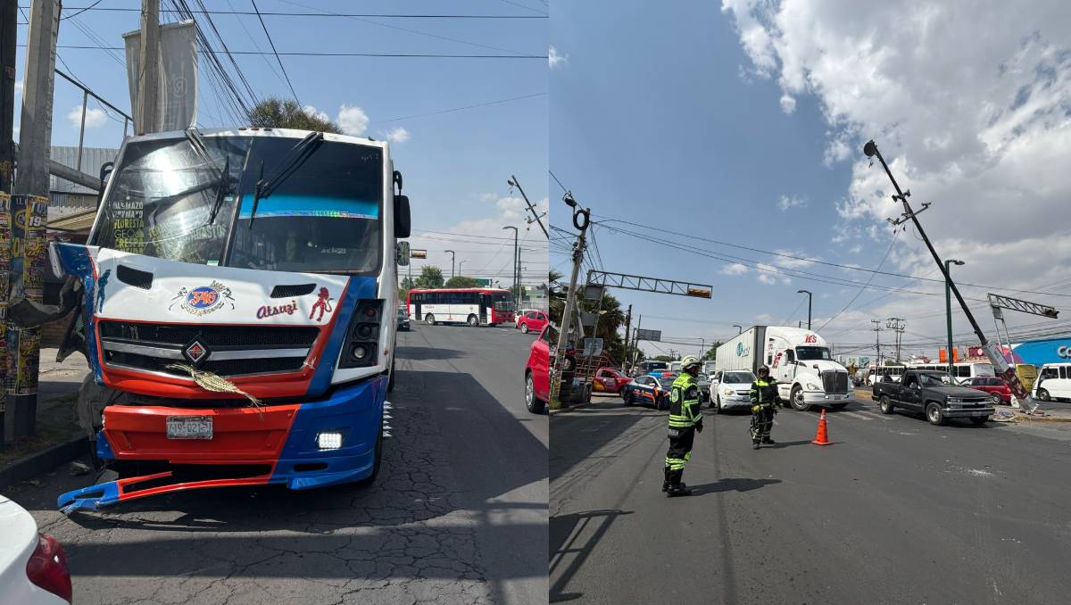 El operador de un camión de transporte público chocó contra un poste en Toluca. | Foto: Mellissa López