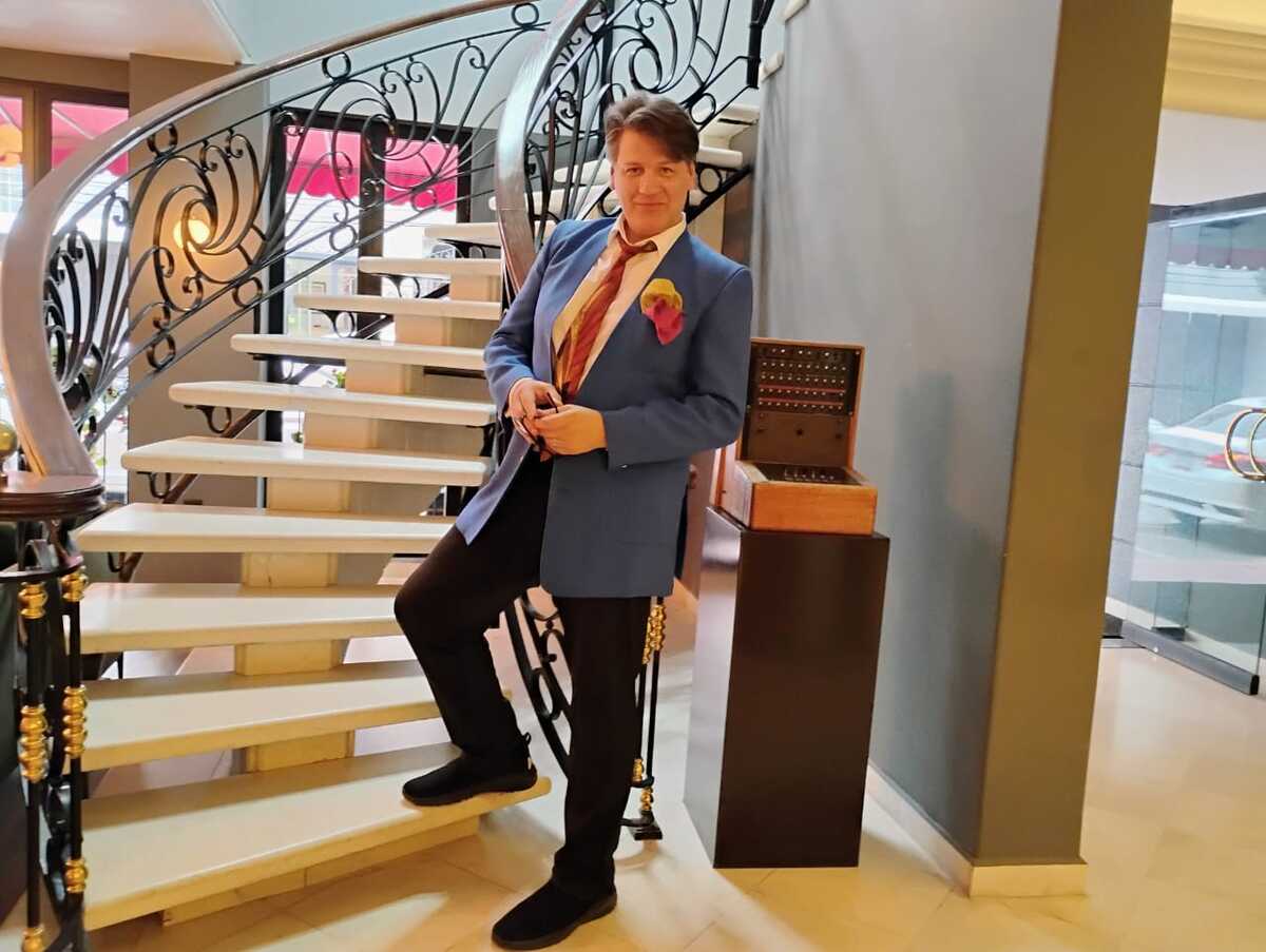 Rodrigo Basilicati Cardin es director de la competencia que busca proyectar el talento emergente en el mundo de la moda / Lizbeth Cruz