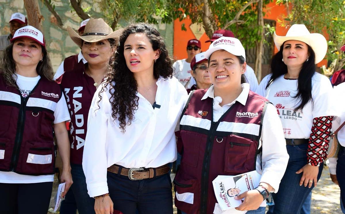 Candidata a la alcaldía de Lerdo, Flora Leal y María Luisa Alcalde, dirigente nacional de Morena. l Especial