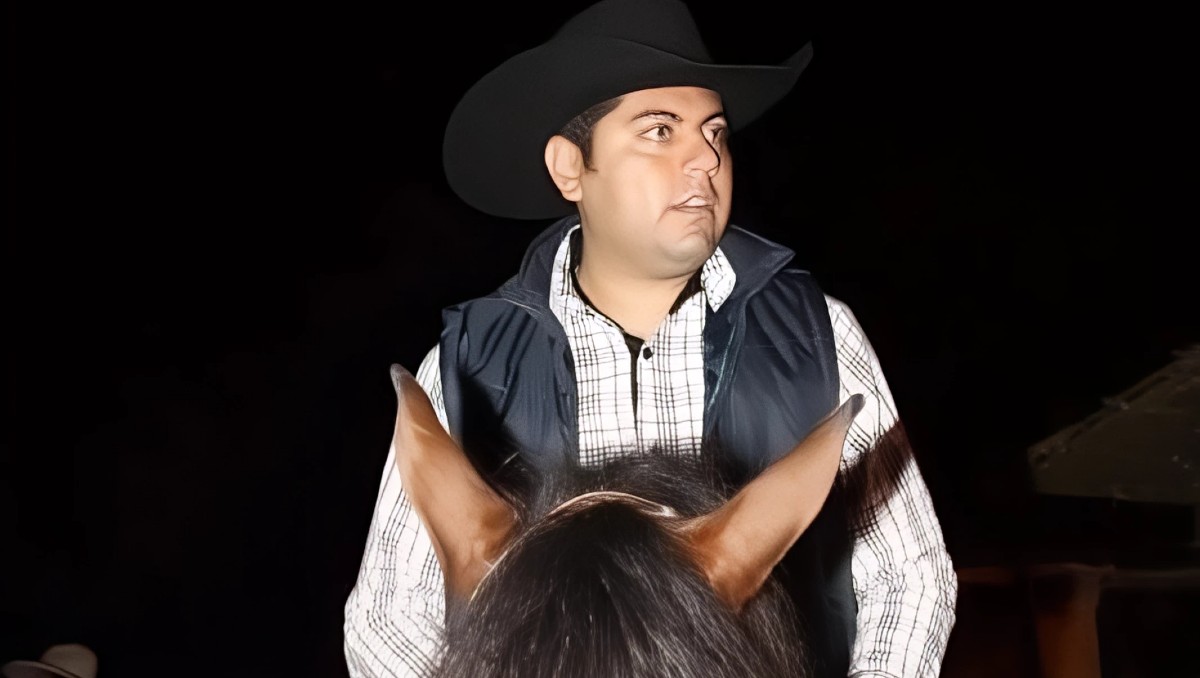 Emiten ficha de búsqueda por desaparición de ex alcalde de Colima | Especial
