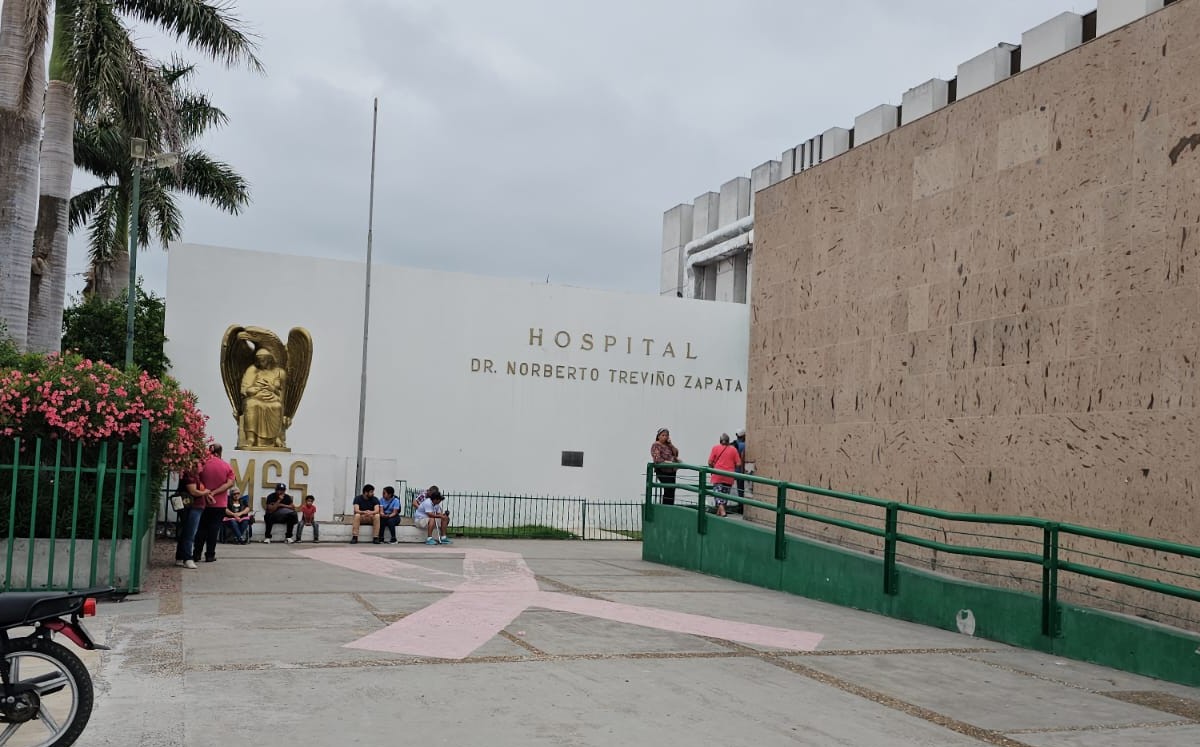 Instalaciones del IMSS Matamoros se vieron afectadas por un incendio provocado por un corto circuido.