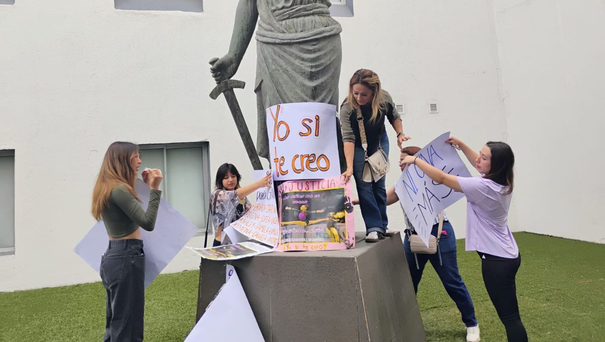 Al sitio acudieron víctimas y miembros de colectivos feministas. Sandra González