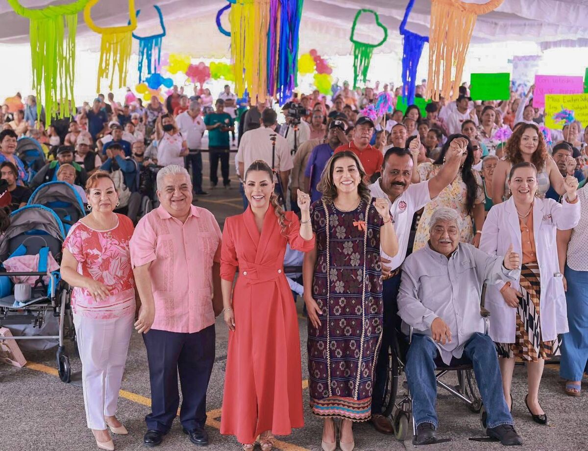 Evelyn Salgado encabezó una nueva entrega mensual del programa "Transformando Vidas". | Especial