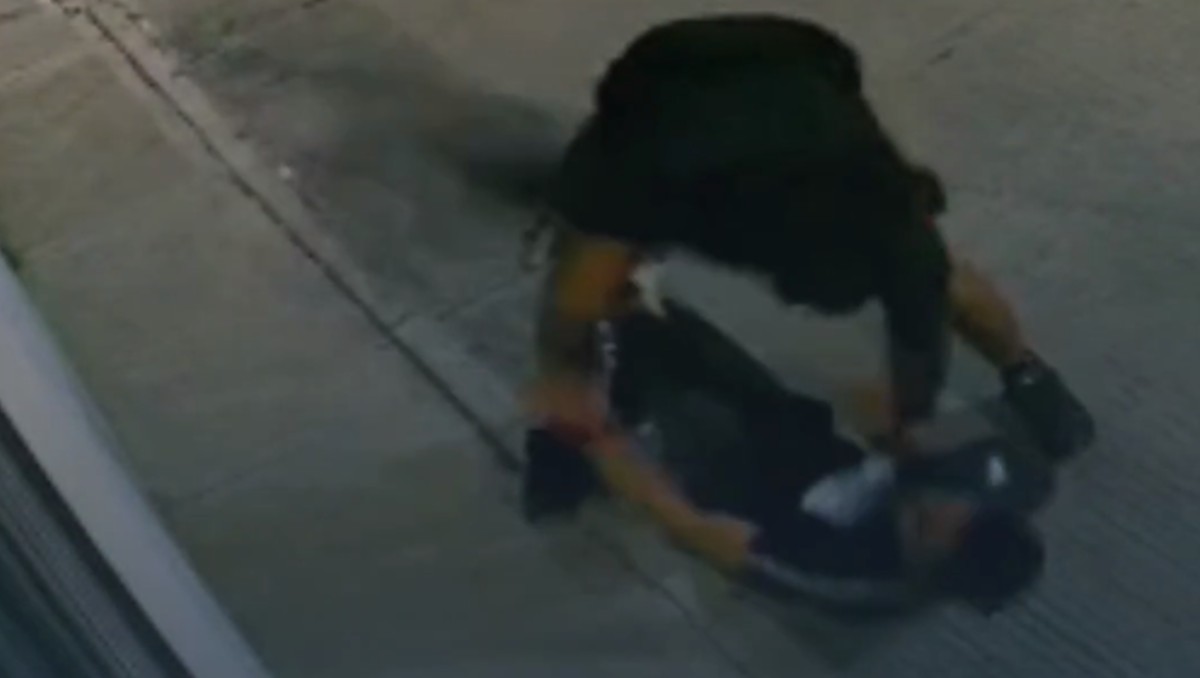 Una cámara de seguridad captó el momento del asesinato de un joven en Tulancingo, Hidalgo