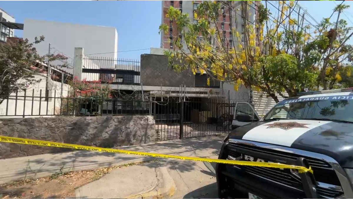 Policía municipal de Guadalajara acordonó el área en la colonia Americana (Foto: Juan Carlos Munguía)