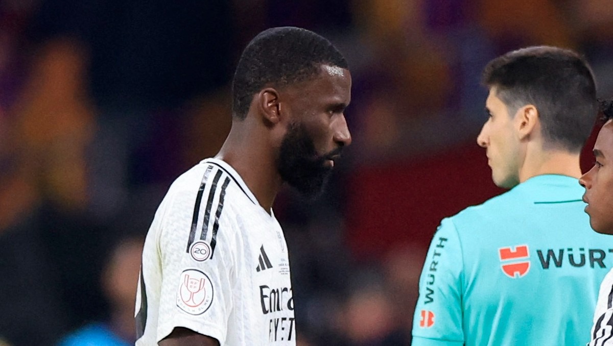 El central alemán ha levantado fuertes criticas en su país por el comportamiento en la final ante el Barcelona (Reuters)