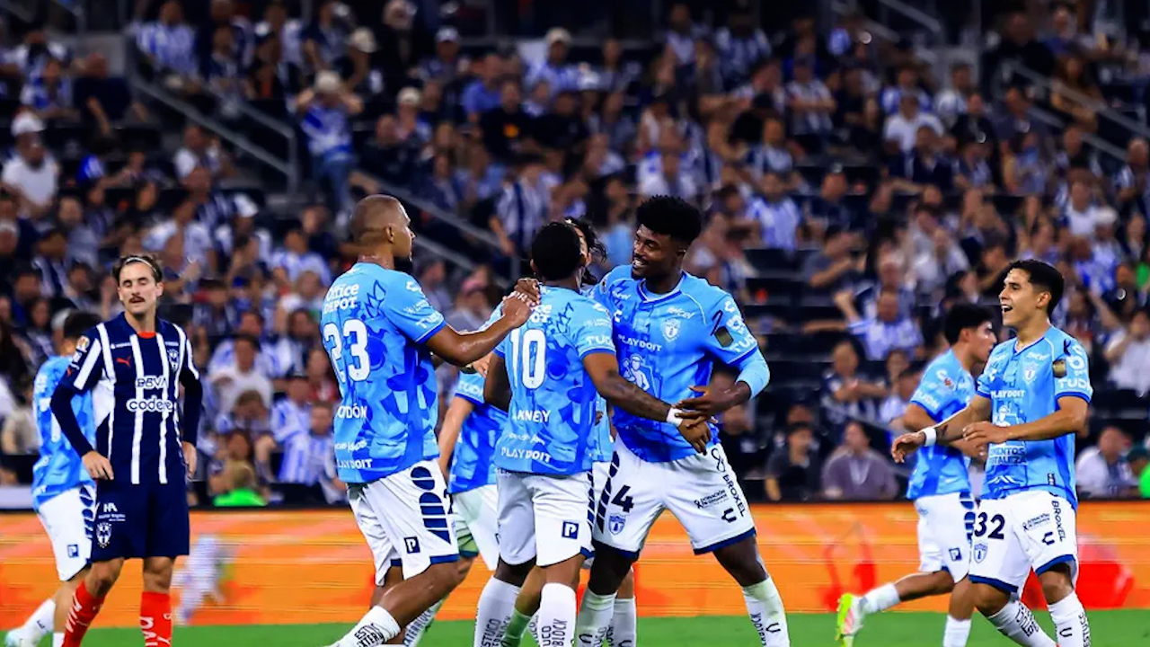 Pachuca derrota a Rayados y se enfrentará a las Águilas en cuartos de final
