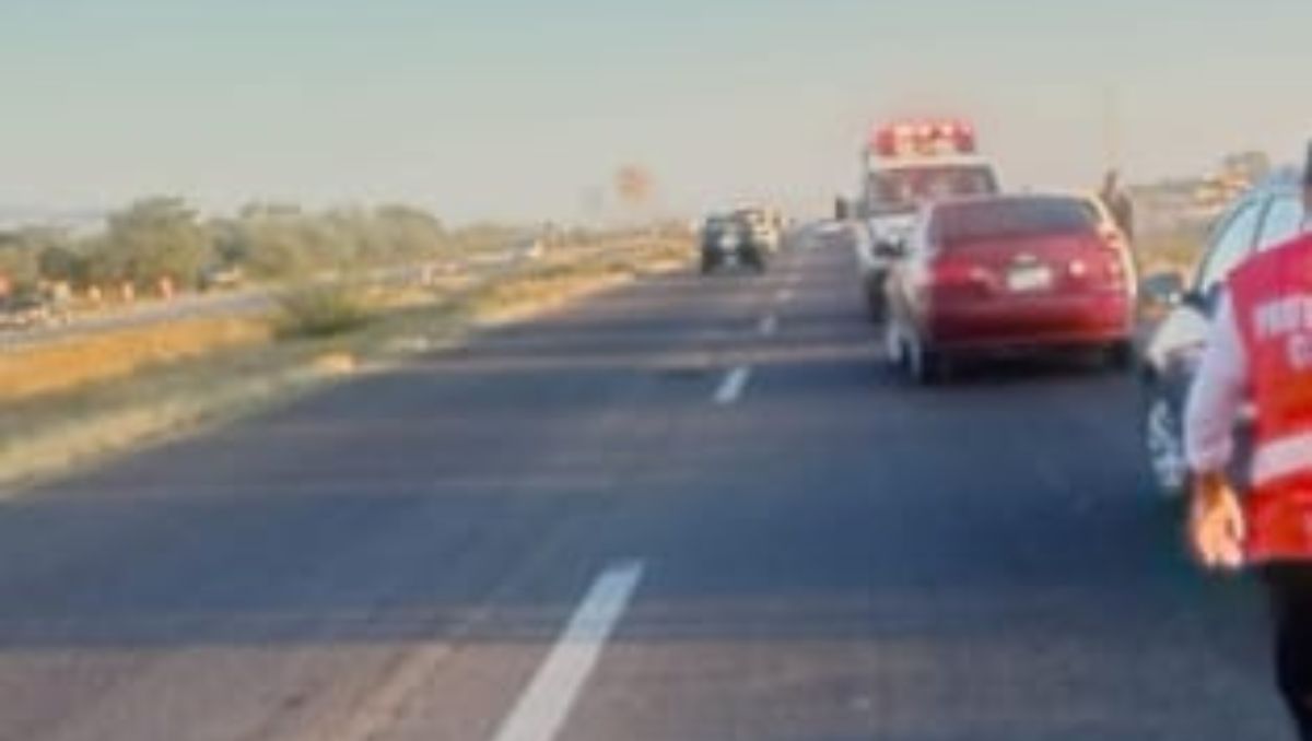 Pareja vuelca en carretera en Cuencamé. | Especial
