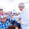 Gobernador de Nayarit entrega apoyos a agricultores