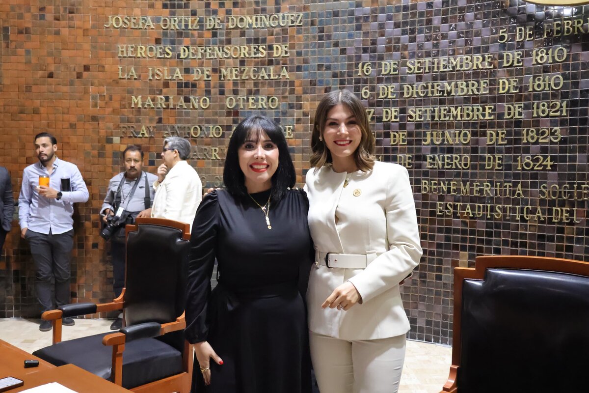 Marta Arizmendi (izquierda), tomará la presidencia en el Congreso de Jalisco, que dejó Mónica Magaña (Foto: X @FombonaMarta)