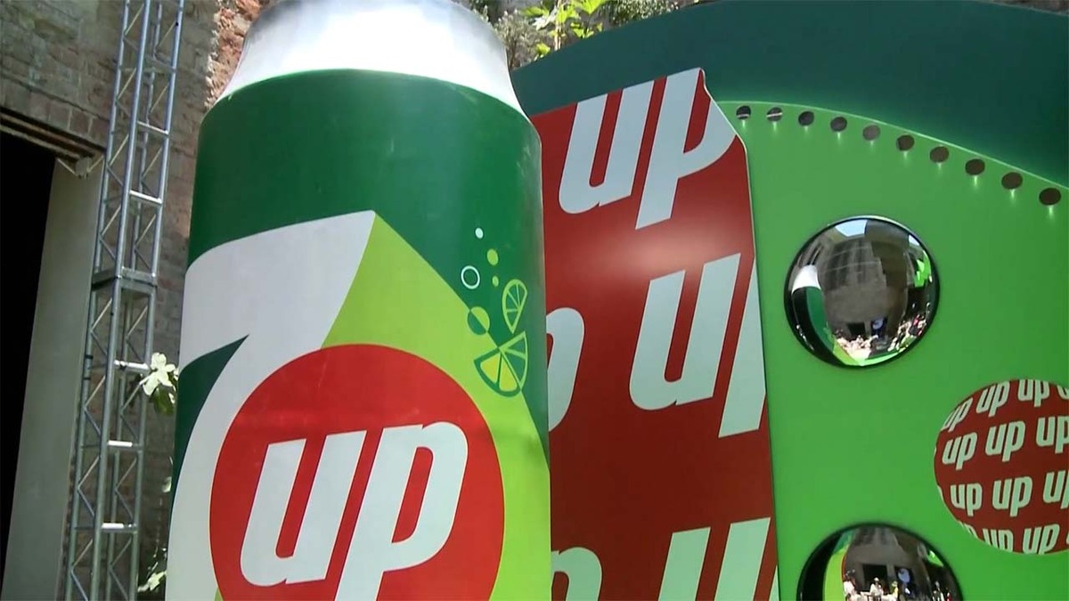 7Up lanza campaña 'Quedémonos con lo refrescante'