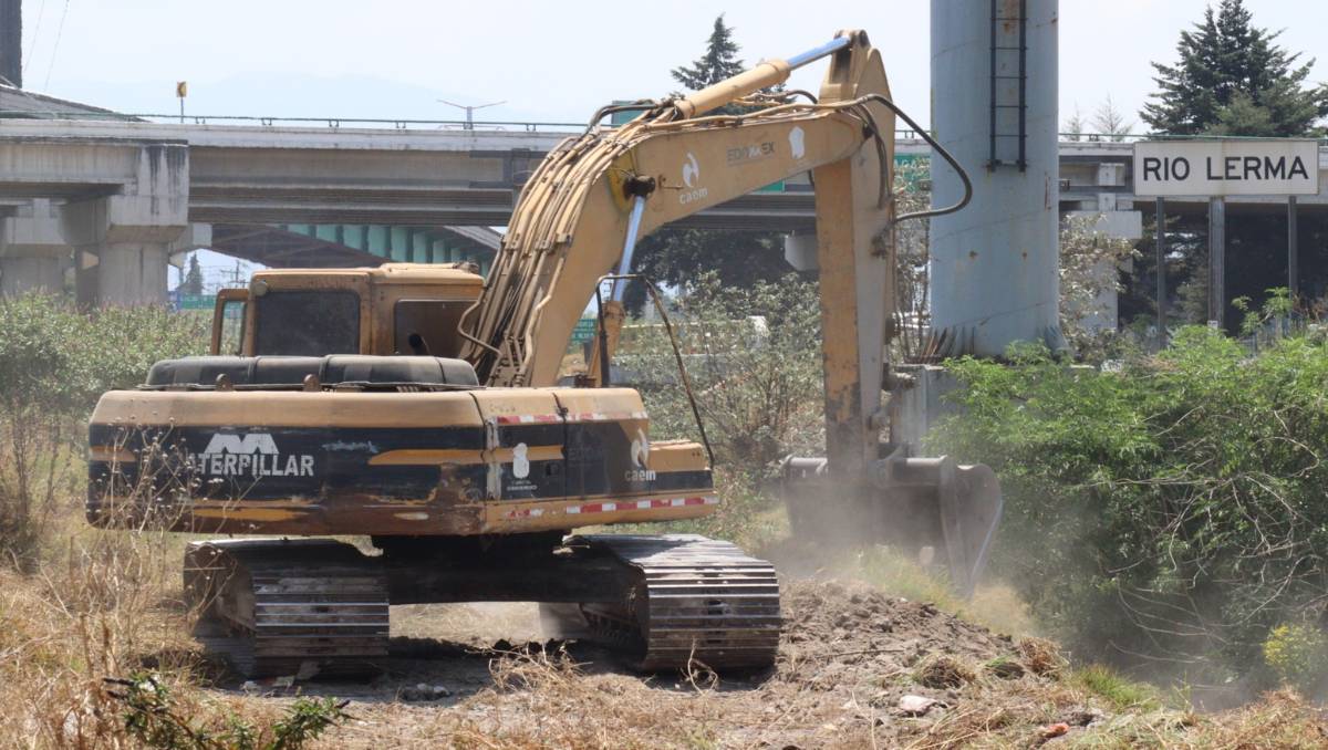 CAEM retiró más de mil 200 toneladas de basura en el canal “Zapata”, en San Mateo Atenco. | Especial