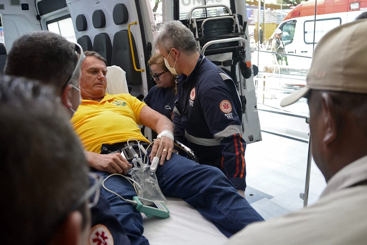 Ex presidente (2019-2022) continúa realizando ejercicios de fisioterapia y recibiendo medidas preventivas contra trombosis venosa. | Especial