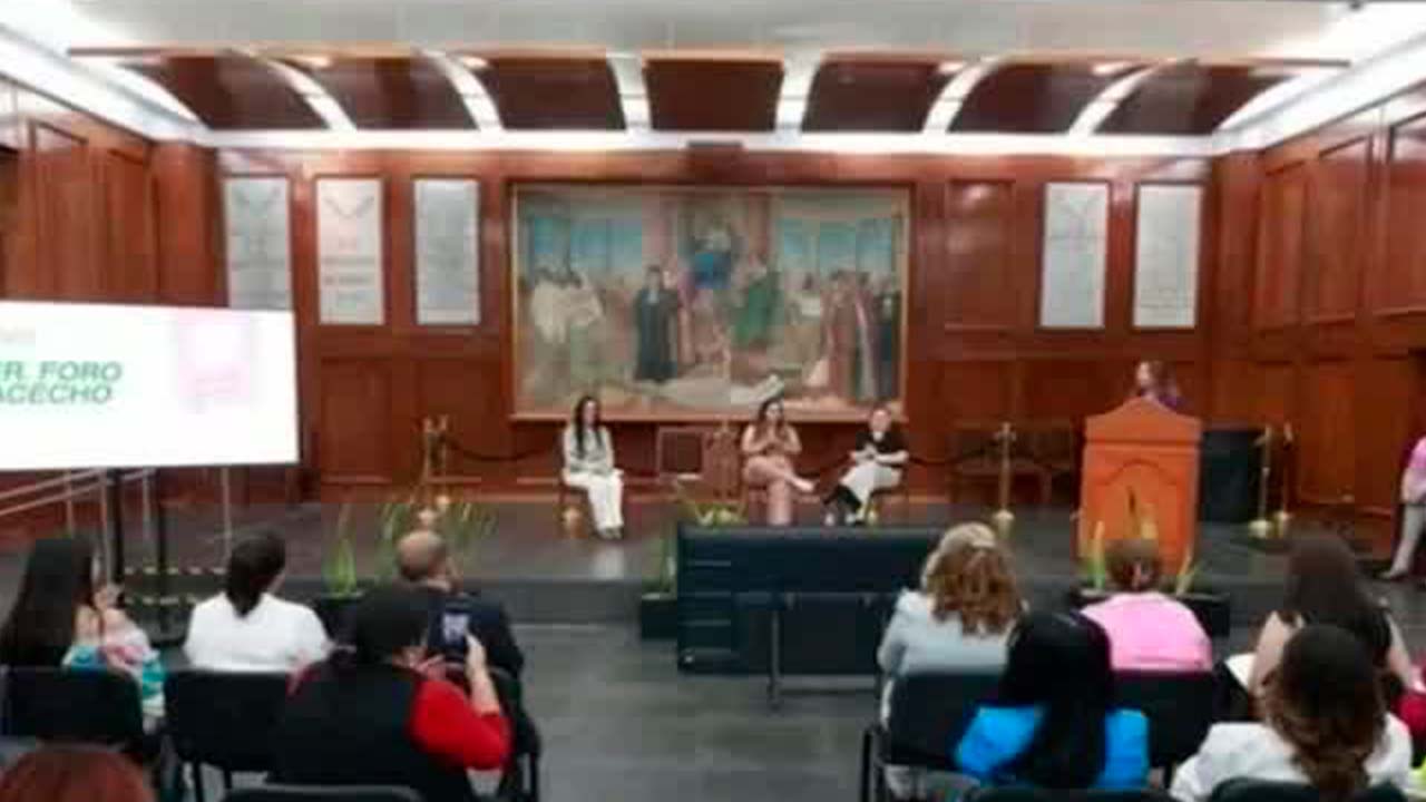 Víctimas de acecho piden al Congreso del Edomex se tipifique este acto como delito