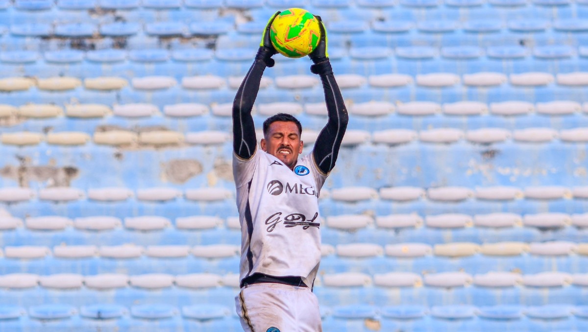 Gerardo "Kampa" Ruiz, en entrenamiento con la Jaiba Brava.