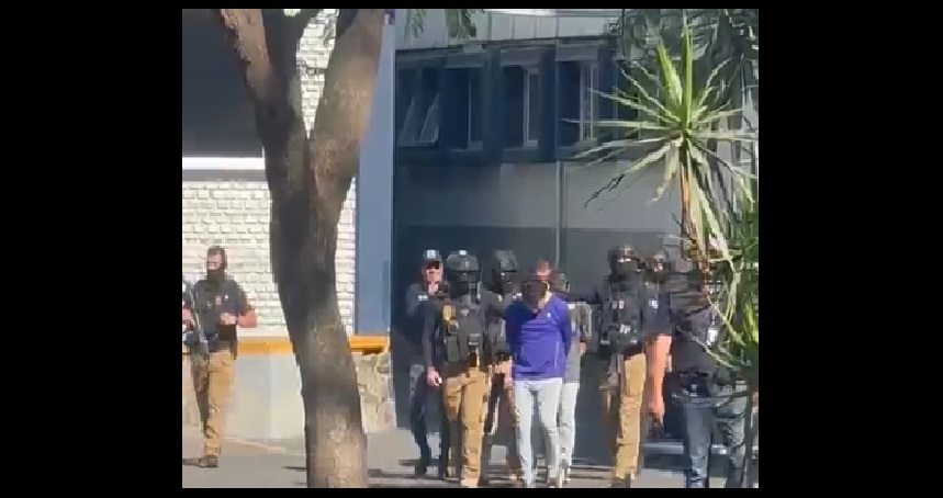 Los hombres fueron custodiados por distintos elementos de seguridad. (Especial)