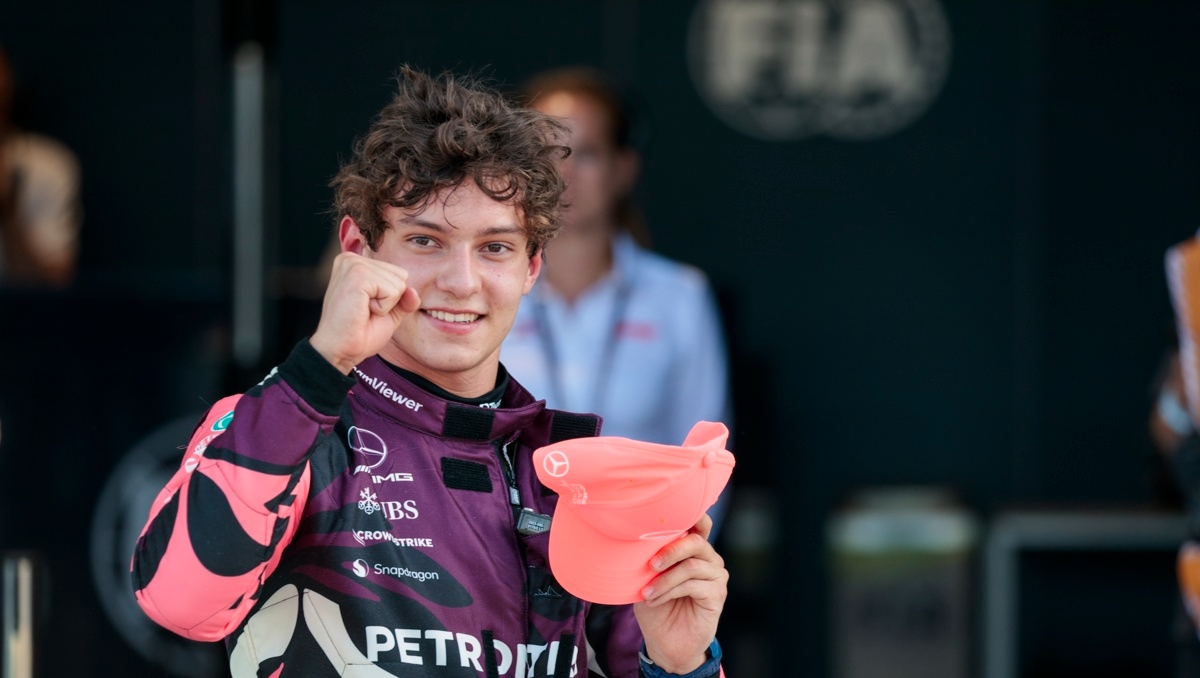 Kimi Antonelli sorprende y se queda con la pole position para el sprint del GP de Miami (EFE)