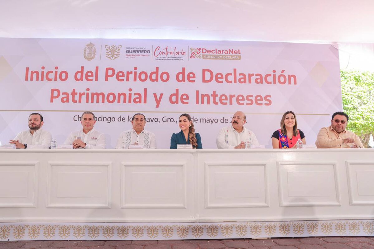 Evelyn Salgado señaló que todos los servidores públicos están obligados a presentar su declaración correspondiente. | Foto: @EvelynSalgadoP