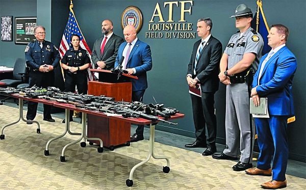 Funcionarios destacan logro contra tráfico ilegal. ESPECIAL