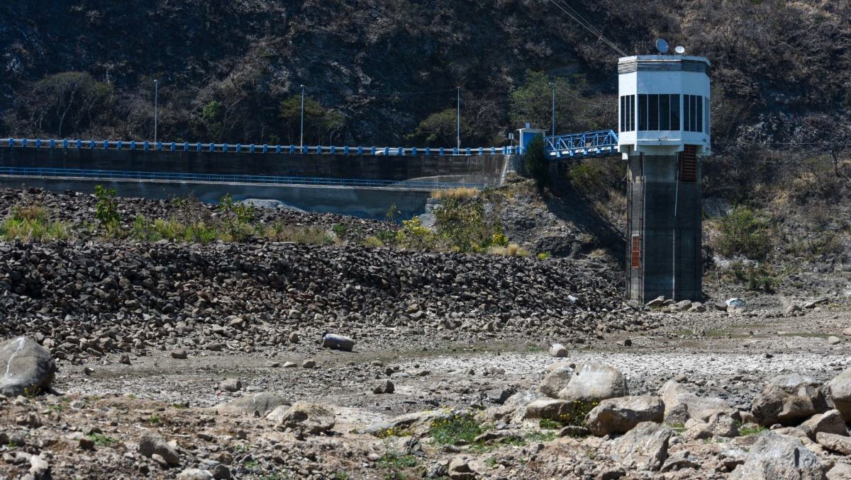 Sequía reduce al 51.98% el nivel del Cutzamala, lo que podría afectar el abasto de agua en CdMx y Edomex.| Cuartoscuro