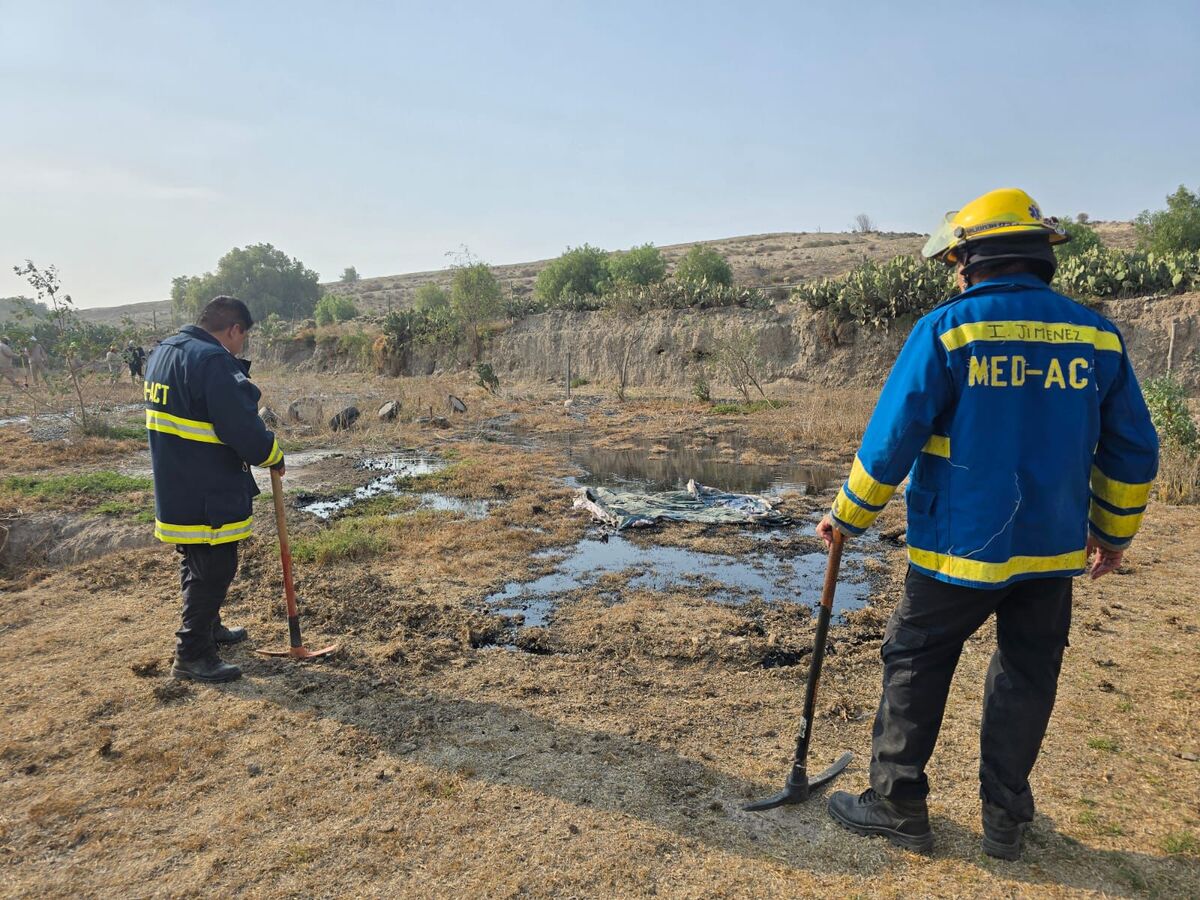 Autoridades de Hidalgo controlaron este domingo un derrame de combustóleo en la colonia El Venado, en Mineral de la Reforma