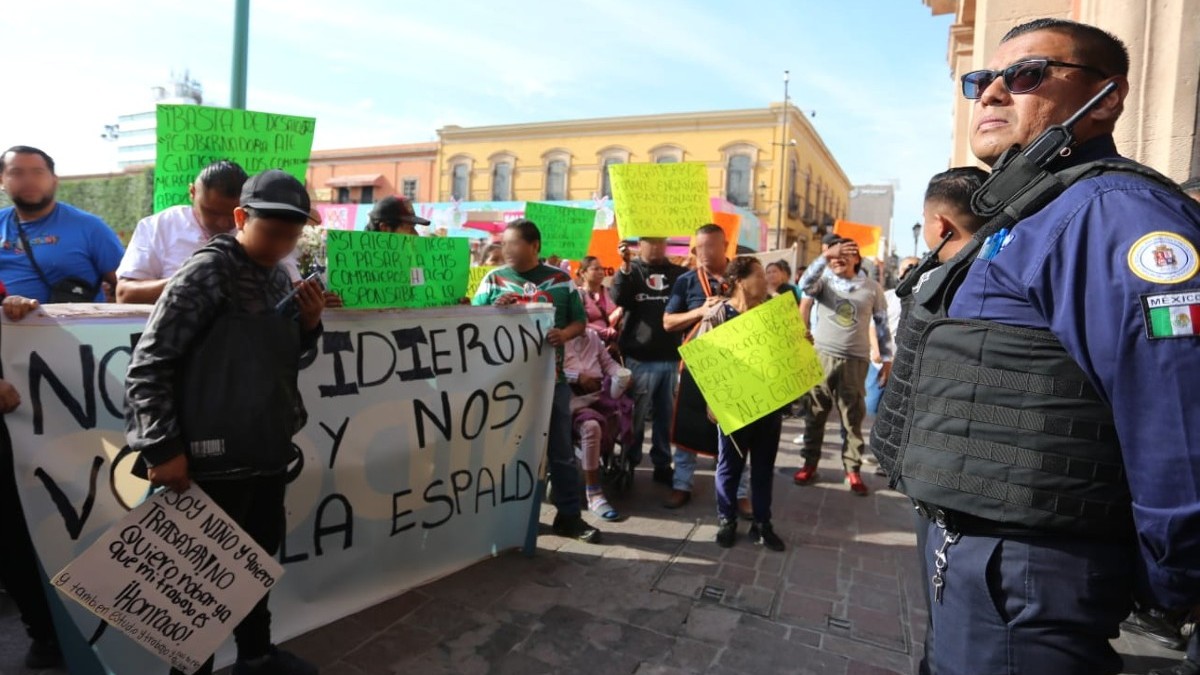 Comerciantes de la Miguel Alemán en León