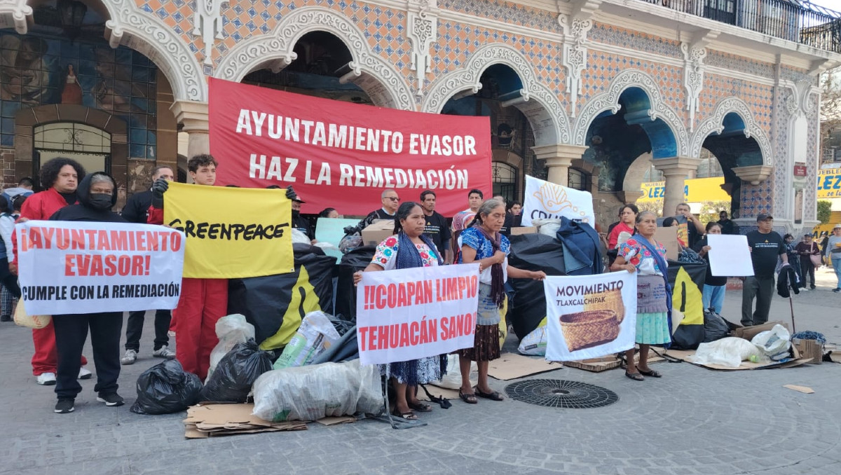 Greanpeace protesta por basurero tóxico y remediación del relleno sanitario en Tehuacán | Carolina Espinosa
